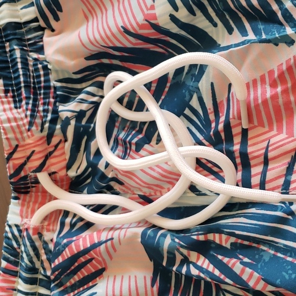 BesserBayTropical Leaves Boardshorts with Drawstring Waist Size XXL - Picture 5 of 12